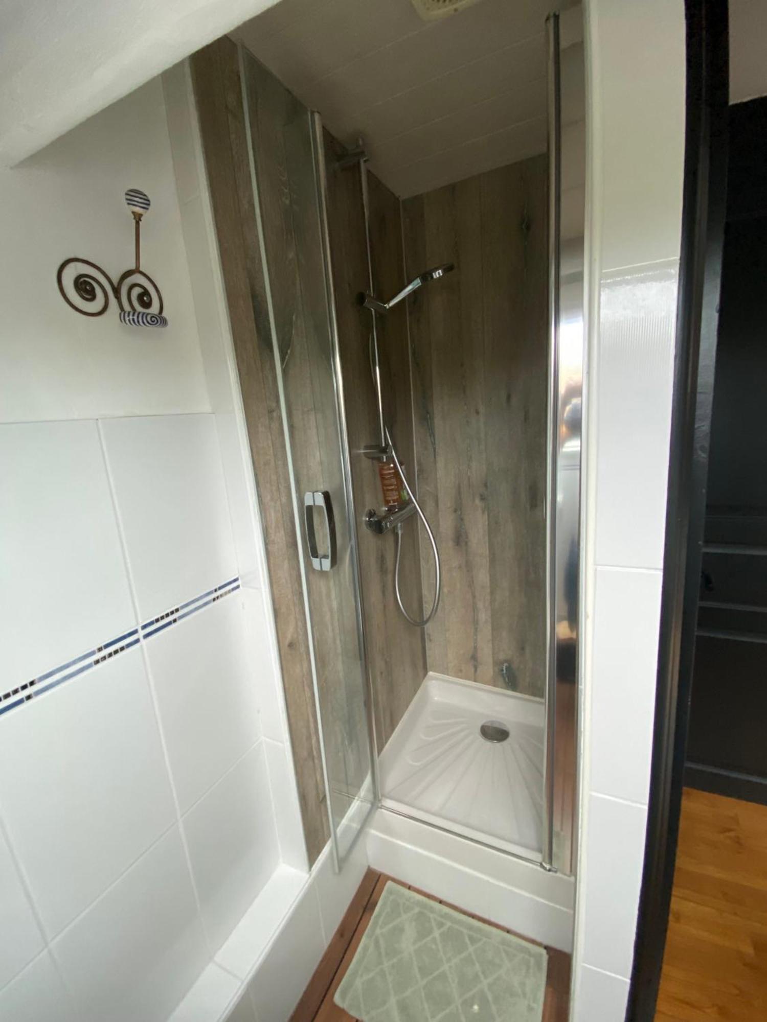 Chambres D'Hotes Du Mont Roulet La Hague オーデルヴィル エクステリア 写真